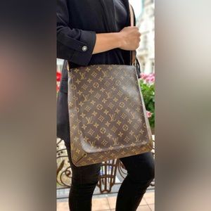 Louis Vuitton Musette Unisex Bag